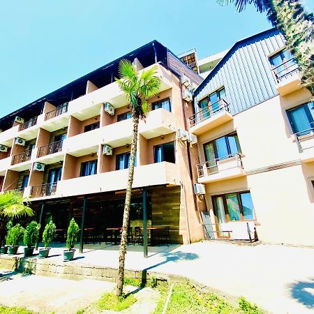 Aparthotel Costa Махінджаурі Екстер'єр фото